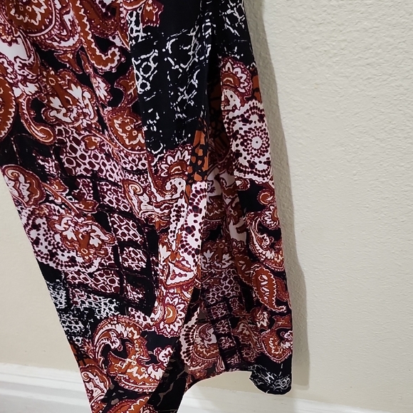 Elegant Paisley Maxi Dress - Picture 12 of 12